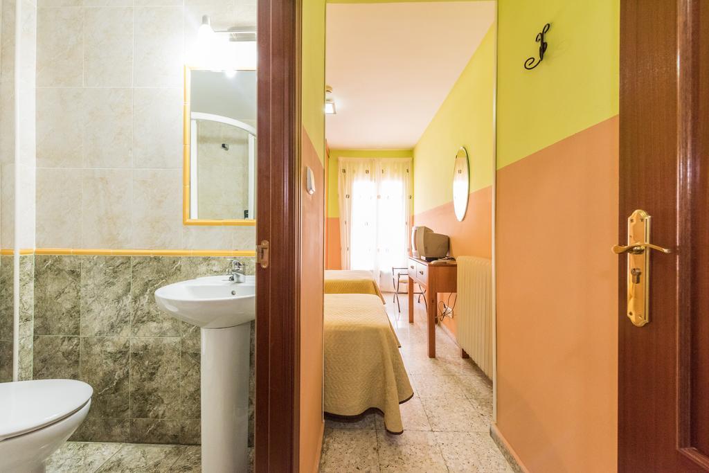 Hostal Arkanta Arganda Del Rey Rum bild